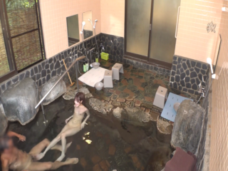 えっタオル一枚で男湯入るのぉ!?嫌なんだけど!?恥ずかしい羞恥ミッションで大量中出し!!ファン獲得!?過激フル勃起混浴旅in湯○原温泉 松本いちか